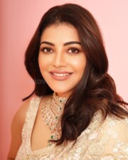 Elegant Kajal Aggarwal in a White Saree Pictures 02