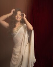 Elegant Rashmika Mandanna Saree Photos 02