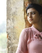 En Aaloda Seruppa Kaanom Heroine Anandhi Pictures