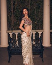 Enchanting Actress Disha Patani in a Cream Saree Photos 03