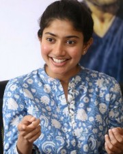 Sai Pallavi 43 Fida Heroine Sai Pallavi Interview Photos