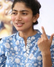 Sai Pallavi 17 Fida Heroine Sai Pallavi Interview Photos