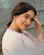Flashback Heroine Regina Cassandra Photos 02