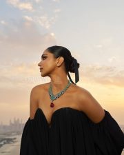 Flawless Deepika Padukone in a Black Gown at Cartier Dubai Event Photos 02