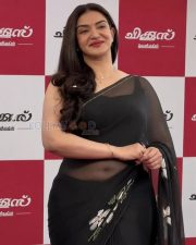 Glamorous Actress Honey Rose in a Black Chiffon Saree With White Floral Applique Photos 02 Glamorous Actress Honey Rose in a Black Chiffon Saree With White Floral Applique Photos 02