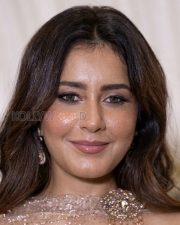 Glamorous Actress Raashii Khanna in a Champagne embellished gown Photos 01