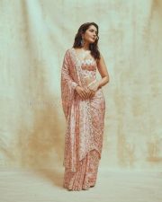 Glamorous Raashi Khanna in a Light Pink Floral Saree with a Bandeau Tube Strapless Blouse Photos 04