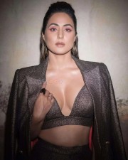 Glittering Hina Khan in a Bralette Pant Suit Photos 02