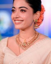 Glowing Actress Rashmika Mandanna in a Cream Silk Saree With Green Border Photos 02