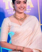 Glowing Actress Rashmika Mandanna in a Cream Silk Saree With Green Border Photos 04
