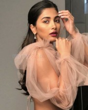 Gorgeous Actress Pooja Hegde Photos