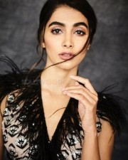 Gorgeous Actress Pooja Hegde Photos