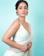 Gorgeous Hina Khan in a Sheer Pista Saree in a Sleeveless Blouse Photos 04