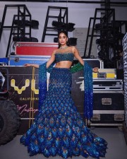 Gorgeous Janhvi Kapoor in a Shimmery Lavender Mini Dress at Ambani Merchant Sangeet After Party Photos 04