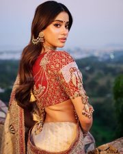 Gorgeous Janhvi Kapoor in a Traditional Saree with an Embroidered Ornate Red Blouse Photos 02