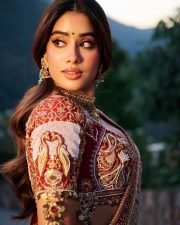 Gorgeous Janhvi Kapoor in a Traditional Saree with an Embroidered Ornate Red Blouse Photos 04