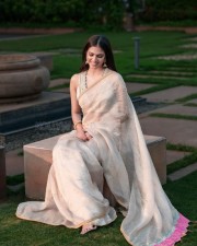 Gorgeous Malavika Mohanan in White Saree Photoshoot Stills 04