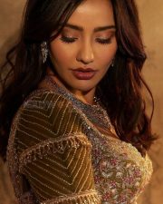 Gorgeous Neha Sharma in Traditional Diwali Dress Photos 02