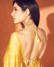 Gorgeous Raashi Khanna Latest Pictures 04