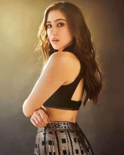 Gorgeous Sara Ali Khan in a Black Lehenga Photos 02