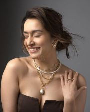 Graceful Beauty Shraddha Kapoor Gorgeous Photos 03
