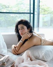 Graceful Pranitha Subhash in a Pastel Dress with Pearls Photos 05