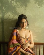Graceful Raashi Khanna in a Floral Sleeveless Anarkali Dress with a Deep Neck Photos 03 Graceful Raashi Khanna in a Floral Sleeveless Anarkali Dress with a Deep Neck Photos 03