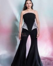 Heeramandi Actress Aditi Rao Hydari in a Black Corset Peplum Top with a Flared Trousers Photos 06