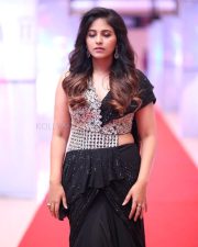 Heroine Anjali at Geethanjali Malli Vachindhi Pre Release Event Pictures 04 Heroine Anjali at Geethanjali Malli Vachindhi Pre Release Event Pictures 04