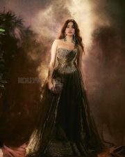 Heroine Janhvi Kapoor in a Gold Tissue Skirt with a Strapless Corset Top Photos 04