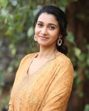 Heroine Priya Bhavani Shankar at Demonte Colony 2 Pre Release Event Photos 14