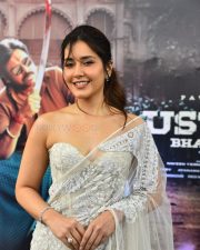 Heroine Raashii Khanna at Ustaad Bhagat Singh Success Press Meet Pictures 08