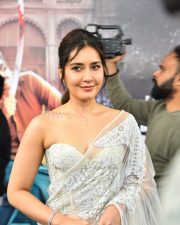 Heroine Raashii Khanna at Ustaad Bhagat Singh Success Press Meet Pictures 10