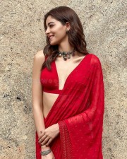 Hot Ananya Panday in a Red Saree and Showing Cleavage Photos 01