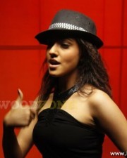 Neha Sharma 17 Hot And Sexy Neha Sharma Pics
