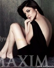 Hot Anushka Sharma Maxim Photos