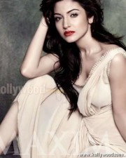 Hot Anushka Sharma Maxim Photos
