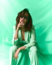 Hot Esha Gupta in a Green Pantsuit and Bralette Photos 01