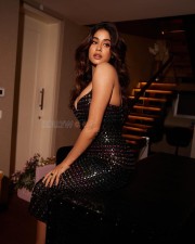 Hot Janhvi Kapoor in a Blingy Black Bodycon Dress Pictures 07