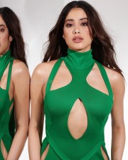 Hot Janhvi Kapoor in a Green Cut Out Gown Picture 01