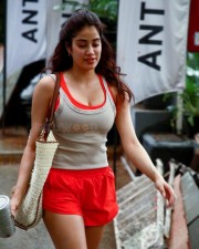 Hot Janhvi Kapoor in a Red Shorts Photo 01