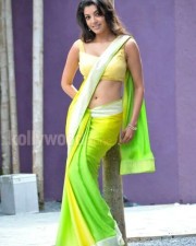 Kajal Aggarwal 22 Hot Kajal Navel Pictures