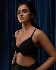 Hot Ramya Pandian in a Black Bralette Photo 01