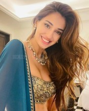 Hot and Sexy Disha Patani Pictures