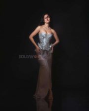 Hot and Tempting Disha Patani in an Off Shoulder Silver Corset Sequin Silk Gown Photos 04