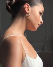 Indian Diva Alia Bhatt in a Strappy Gucci White Gown Pictures 01
