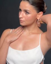 Indian Diva Alia Bhatt in a Strappy Gucci White Gown Pictures 03
