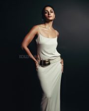 Indian Diva Alia Bhatt in a Strappy Gucci White Gown Pictures 06