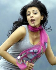 Kajal Aggarwal 3 Kajal Agarwal Cleavage Pic