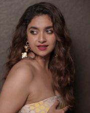 Kannivedi Actress Keerthy Suresh Stylish Photoshoot Pictures 09